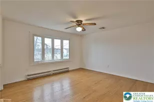 305 Carbon St, Palmer Twp, PA 18045 - Photo 4