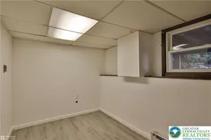 305 Carbon St, Palmer Twp, PA 18045 - Photo 34