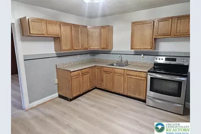 312 E Abbott Street, Lansford Boro, PA 18232 - Photo 2