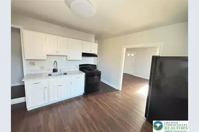 213 N Penn Street, Bath, PA 18014 - Photo 4