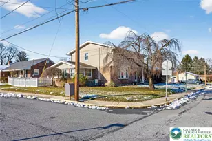 1900 Hokendauqua Ave, Northampton Boro, PA 18067 - Photo 4