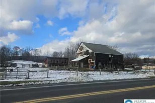 4586 W Mountain View Dr, Lehigh Township, PA 18088 - Photo 2