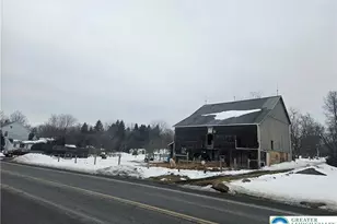 4586 W Mountain View Dr, Lehigh Township, PA 18088 - Photo 8