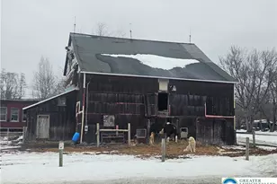 4586 W Mountain View Dr, Lehigh Township, PA 18088 - Photo 10