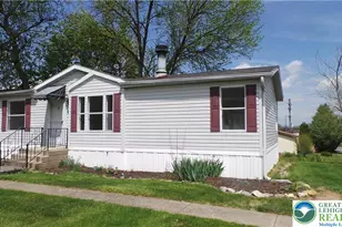 15 Canterbury Ct, Forks Twp, PA 18040 - Photo 2