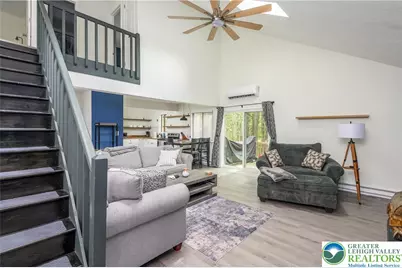 9670 Stony Hollow Drive, Coolbaugh Twp, PA 18466 - Photo 16