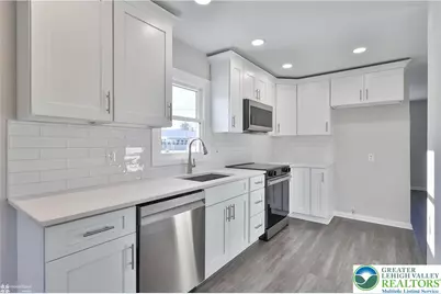 218 N 38th, South Whitehall Twp, PA 18104 - Photo 12