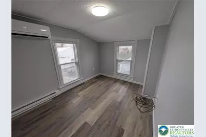 1111 Catasaqua Road #2nd floor, Whitehall, PA 18052 - Photo 8