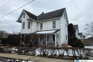 205 W 27th St, Northampton Boro, PA 18067 - Photo 4