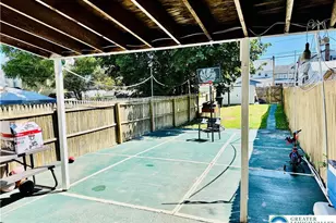 123 4th St, Slatington Boro, PA 18080 - Photo 16