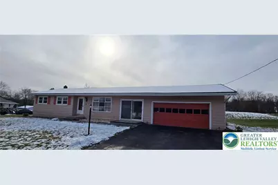 315 Long Lane Road, Lehigh Township, PA 18088 - Photo 2