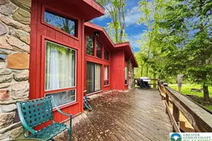 149 Livingston Ln, Clifton Twp, PA 18424 - Photo 4