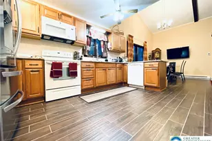 149 Livingston Ln, Clifton Twp, PA 18424 - Photo 8