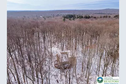 178 Cardinal Drive, Clifton Twp, PA 18424 - Photo 2