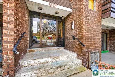 1575 Creekside Road #A2, Whitehall Twp, PA 18052 - Photo 2