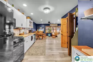 2031 Wayne St, Bethlehem Township, PA 18020 - Photo 12