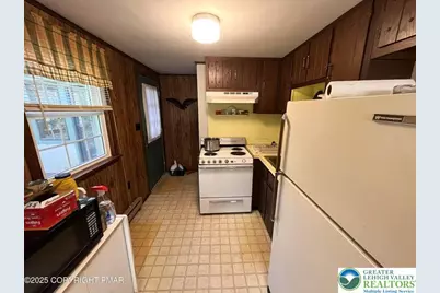 226 Bear Creek Lake Drive, Penn Forrest, PA 18229 - Photo 18