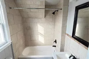 635 Berwick St, Easton, PA 18042 - Photo 8