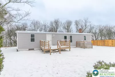 132 Snyder Avenue, Schuylkill, PA 18237 - Photo 2