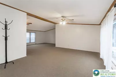 9131 N Primrose Circle N, Upper Macungie Township, PA 18031 - Photo 8