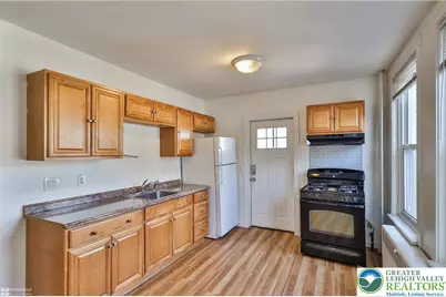 737 E 7th Street, Bethlehem, PA 18015 - Photo 4