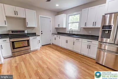 229 Wallace Street, Pottsville, PA 17901 - Photo 10