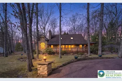 29 Great Oaks Drive, Rush Twp, PA 18240 - Photo 2