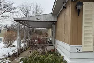 27 Powderhorn Pl, Upper Mt Bethel Twp, PA 18343 - Photo 4