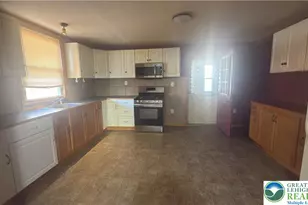 761 Wolf Ave, Easton, PA 18042 - Photo 4