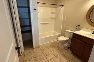 528 N New St, Bethlehem, PA 18018 - Photo 2