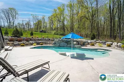 233 European Drive, Ruscombmanor Twp, PA 19522 - Photo 4