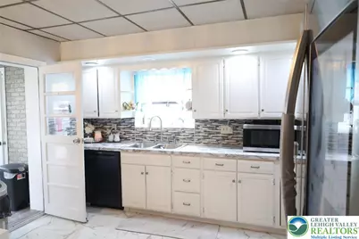 1106 E Bellevue Avenue, Laureldale Borough, PA 19605 - Photo 8