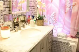 1106 E Bellevue Ave, Laureldale Borough, PA 19605 - Photo 20