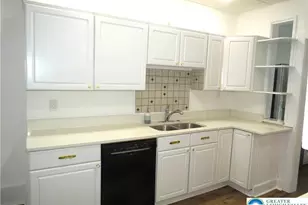 2028 Ealer Ave, Wilson, PA 18042 - Photo 14