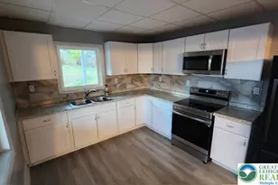 72 E Bacon St, Palo Alto, PA 17901 - Photo 12