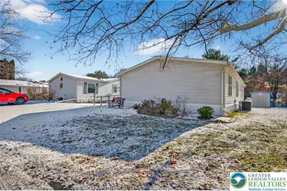 188 Greenbriar Drive, East Allen Township, PA 18014 - Photo 4
