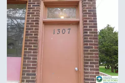 1307 E 4th Street #1R, Bethlehem City, PA 18015 - Photo 2