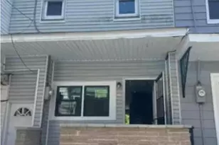 230 W Arlington St, Shenandoah, PA 17976 - Photo 1