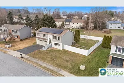 1741 Barrett Drive, Bethlehem City, PA 18017 - Photo 2