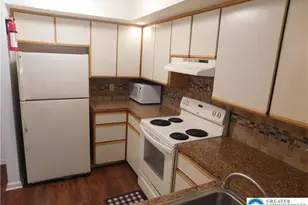 4644 Cheryl Dr, Hanover Twp, PA 18017 - Photo 4