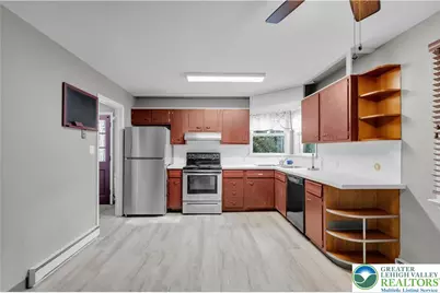 1303 Evergreen Drive, Lower Saucon Township, PA 18015 - Photo 36