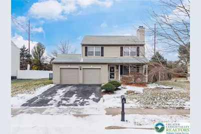 2659 Fieldview Drive, Lower Macungie Twp, PA 18062 - Photo 2