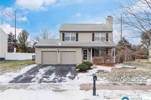 2659 Fieldview Dr, Lower Macungie Twp, PA 18062 - Photo 2