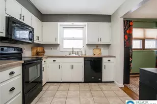 1117 Shagbark Ln, Hamilton Twp, PA 18360 - Photo 10