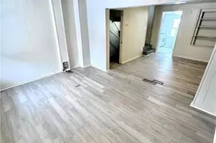 37 Spruce St, Allentown, PA 18101 - Photo 2