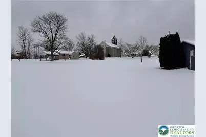 136 Woodview Drive, Trumbauersville Boro, PA 18951 - Photo 6