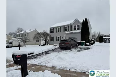 136 Woodview Drive, Trumbauersville Boro, PA 18951 - Photo 2