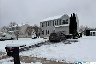 136 Woodview Dr, Trumbauersville Boro, PA 18951 - Photo 2