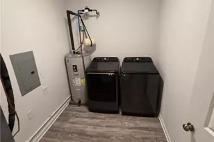 2321 Linford Pl, Bethlehem City, PA 18017 - Photo 10