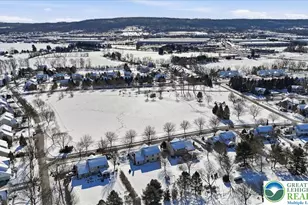 2301 Goldenrod Dr, Macungie, PA 18062 - Photo 32